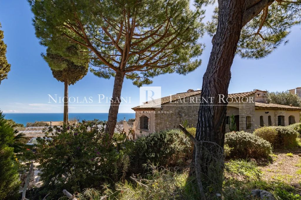 Achat maison à vendre 4 chambres 260 m² - Villefranche-sur-Mer