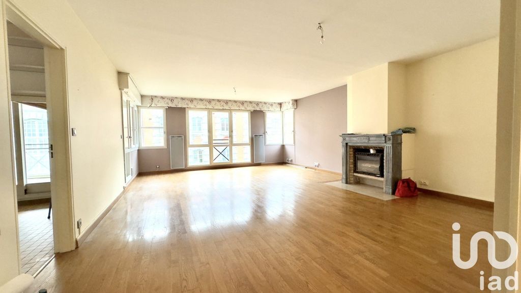 Achat appartement à vendre 6 pièces 115 m² - Valenciennes