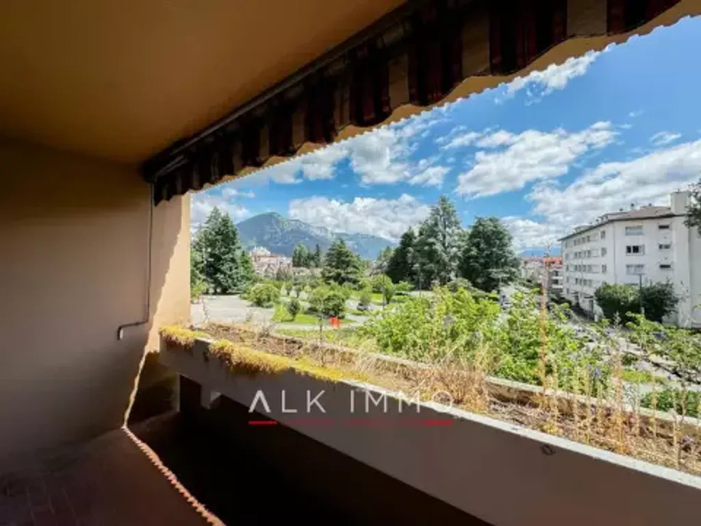 Achat appartement à vendre 4 pièces 97 m² - Annecy