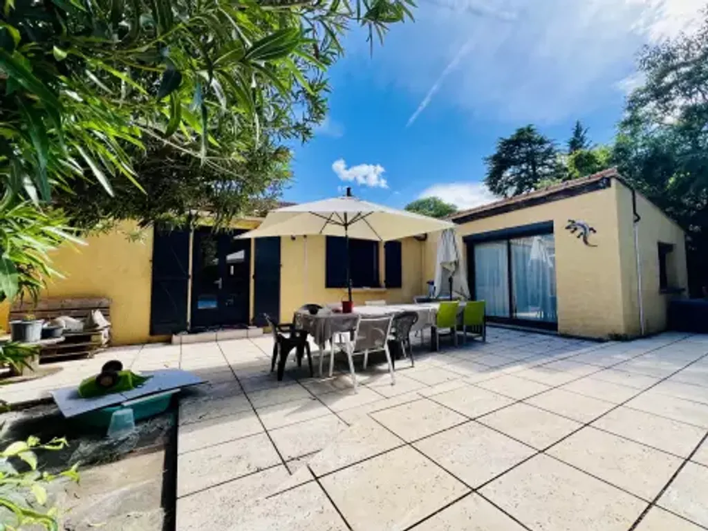 Achat maison à vendre 4 chambres 160 m² - Clermont-l'Hérault