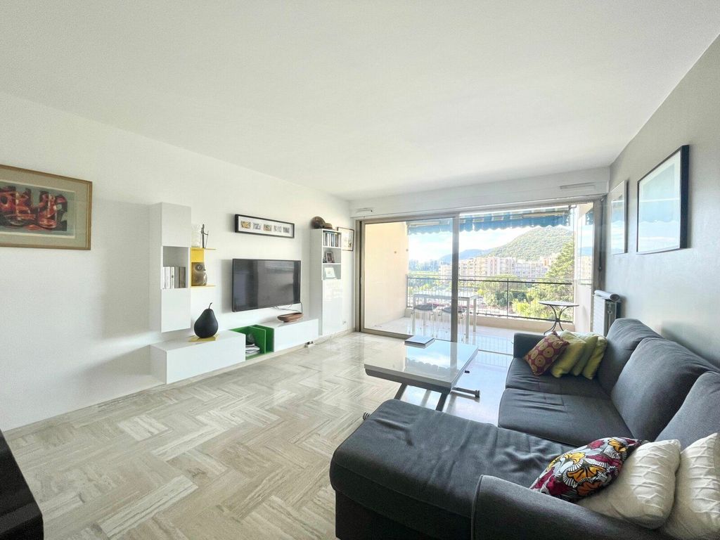 Achat appartement à vendre 3 pièces 70 m² - Cannes