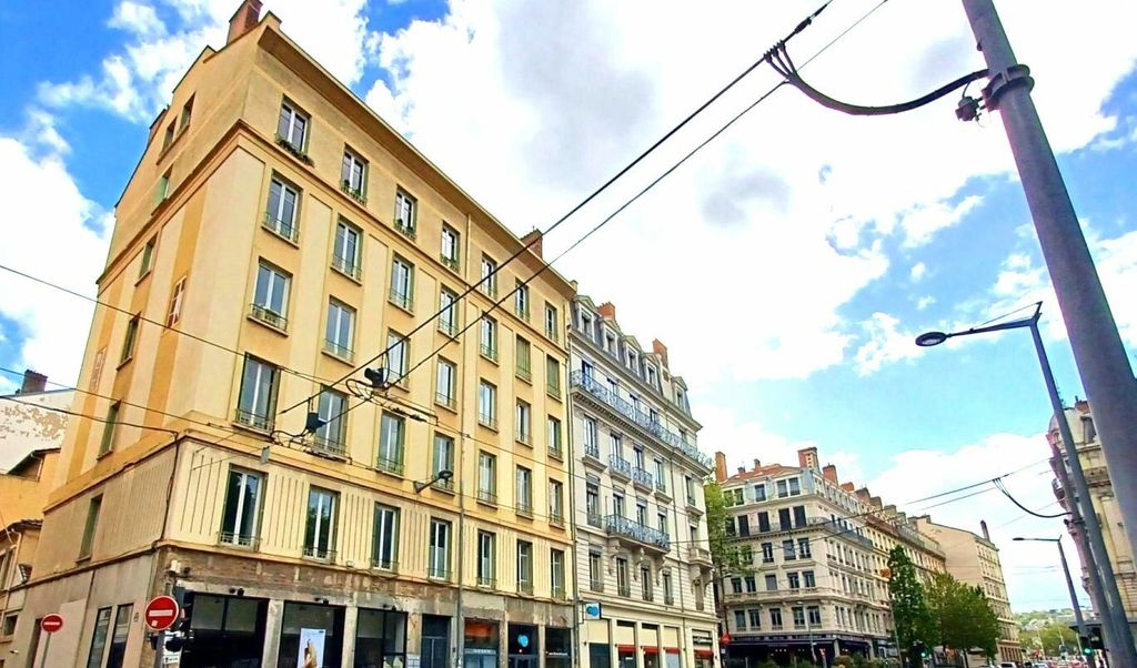 Achat appartement à vendre 5 pièces 228 m² - Lyon 3ème arrondissement