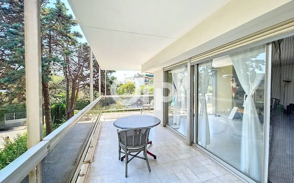 Achat appartement à vendre 3 pièces 82 m² - Antibes