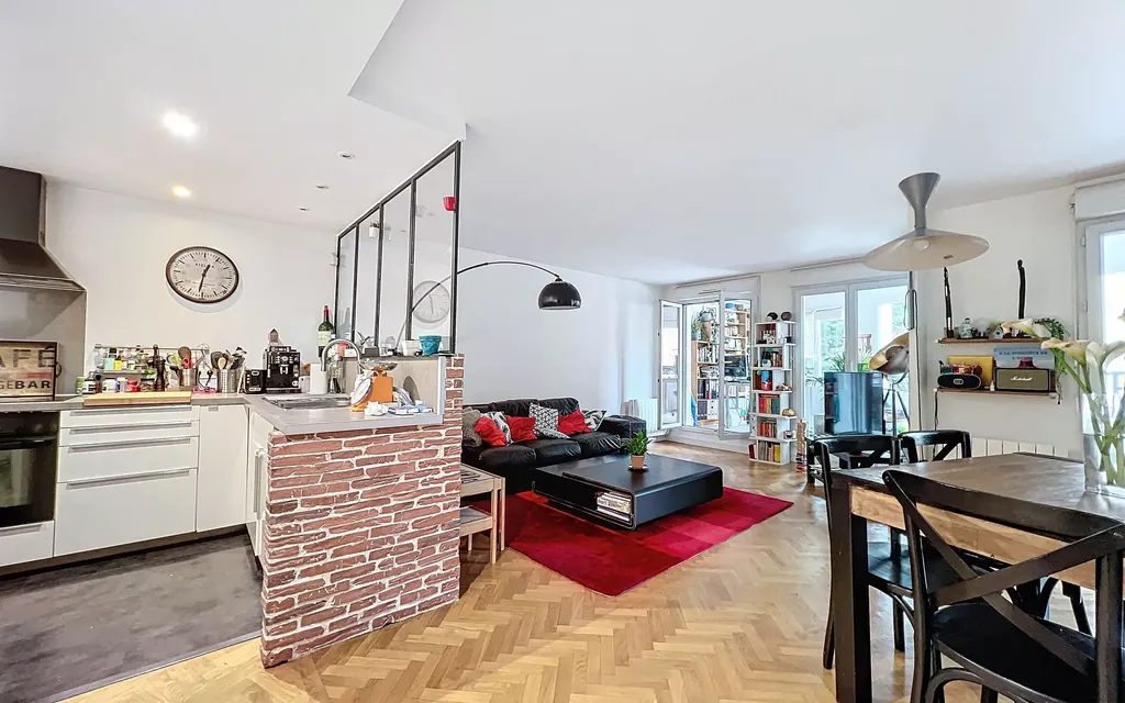 Achat appartement à vendre 3 pièces 82 m² - Suresnes