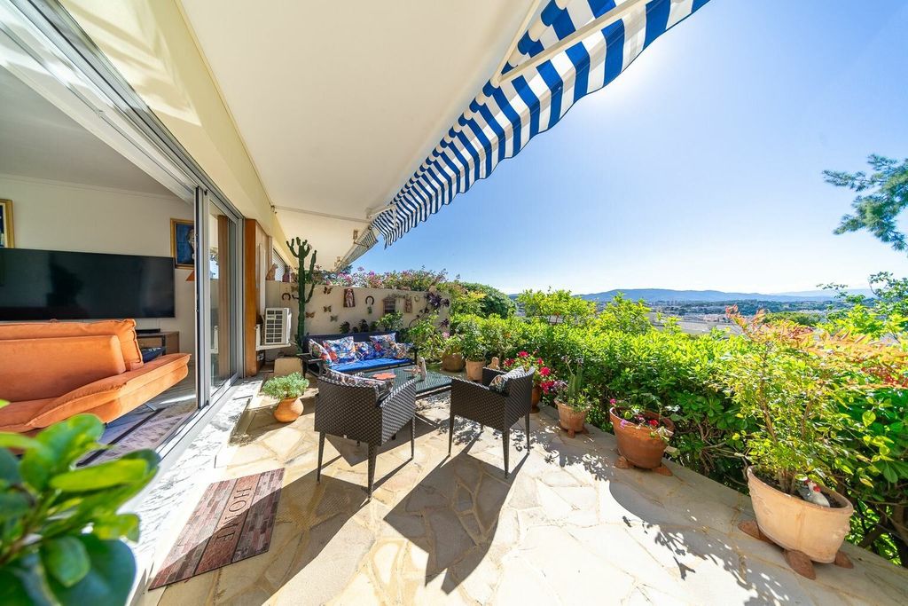 Achat appartement à vendre 3 pièces 70 m² - Cannes