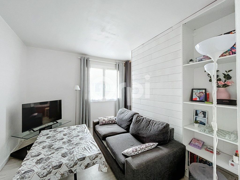 Achat appartement à vendre 2 pièces 49 m² - Compiègne
