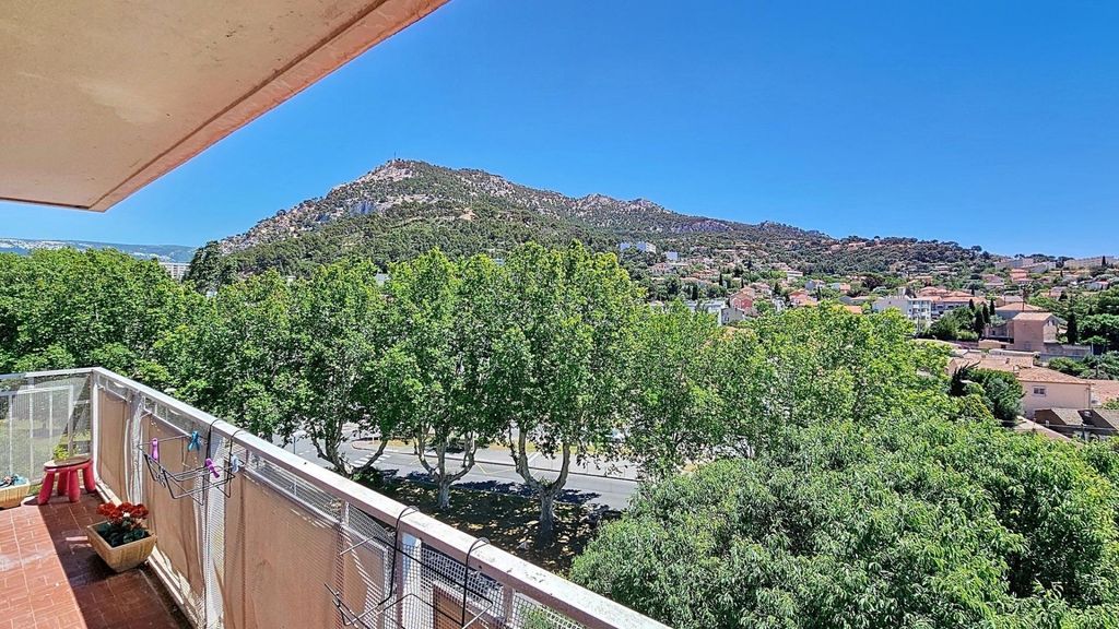 Achat appartement à vendre 3 pièces 73 m² - Toulon