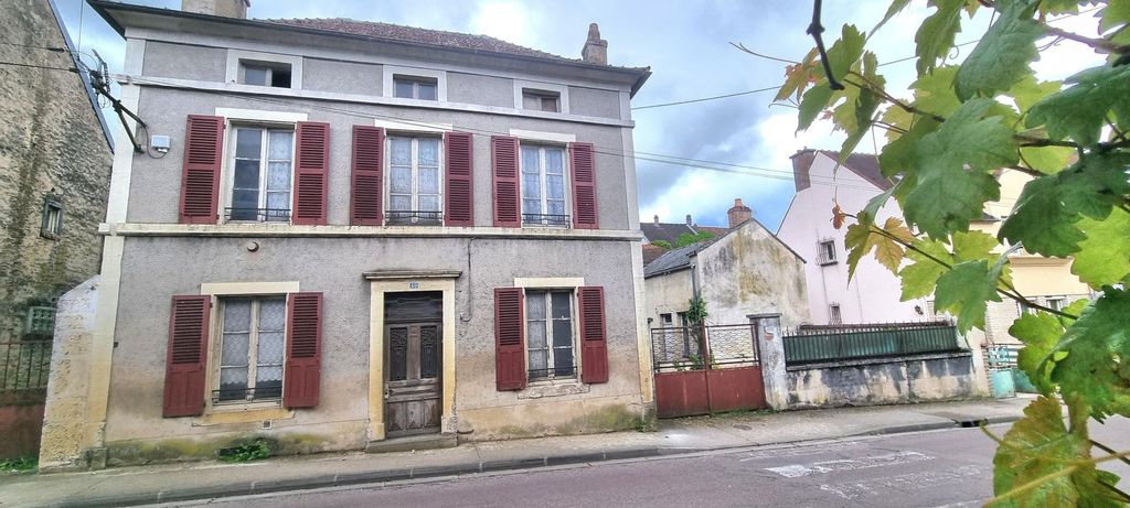 Achat maison à vendre 4 chambres 230 m² - Laignes