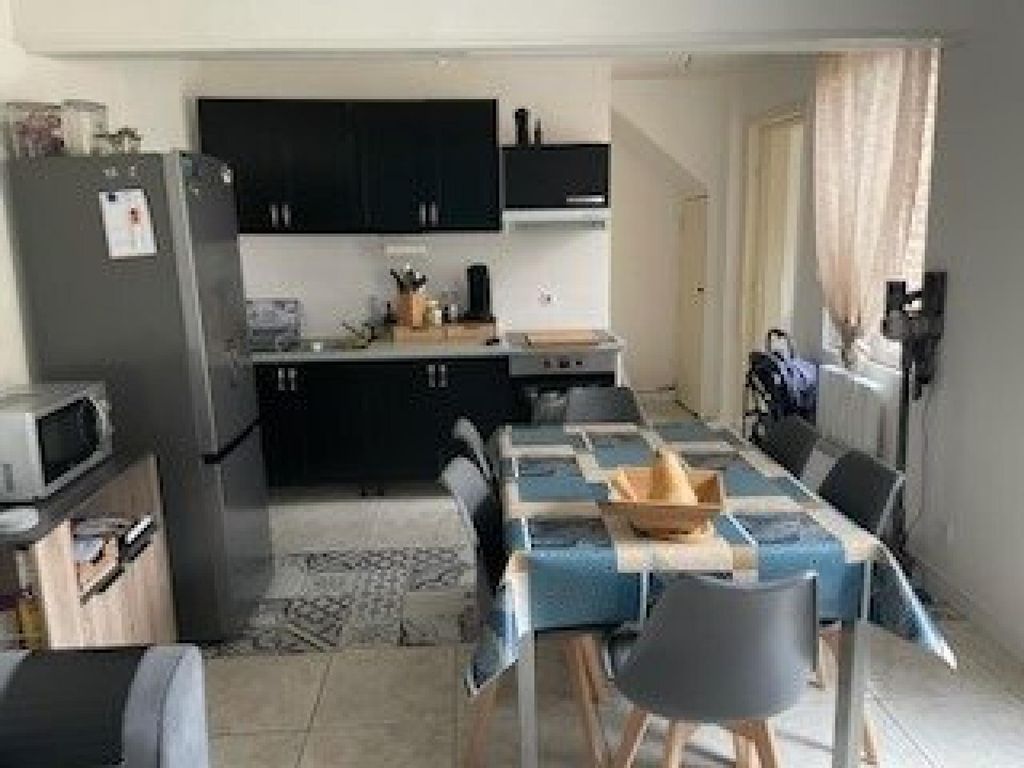 Achat maison à vendre 2 chambres 105 m² - Saint-Quentin