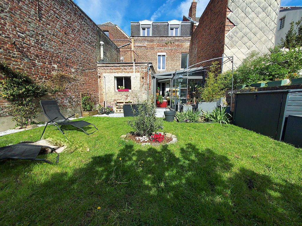 Achat maison à vendre 5 chambres 161 m² - Saint-Quentin