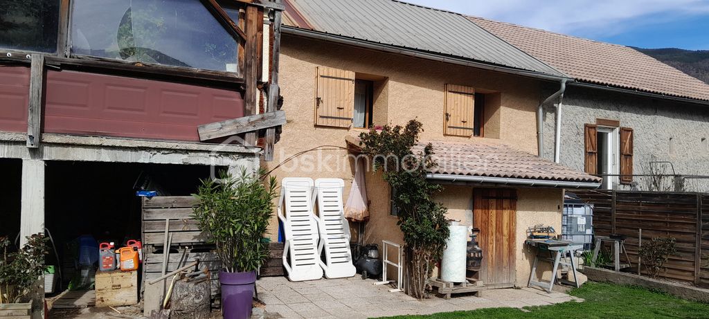 Achat maison à vendre 3 chambres 96 m² - Rochebrune