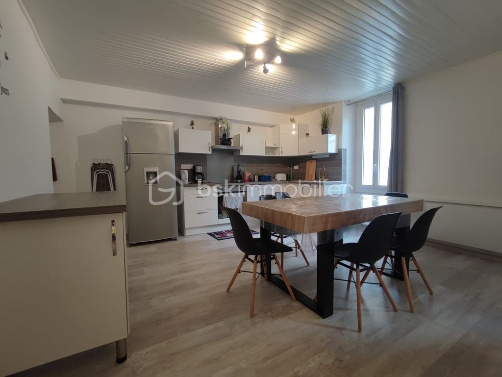 Achat maison à vendre 3 chambres 100 m² - Bourg-Saint-Andéol