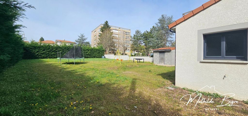 Achat maison à vendre 3 chambres 94 m² - Issoire