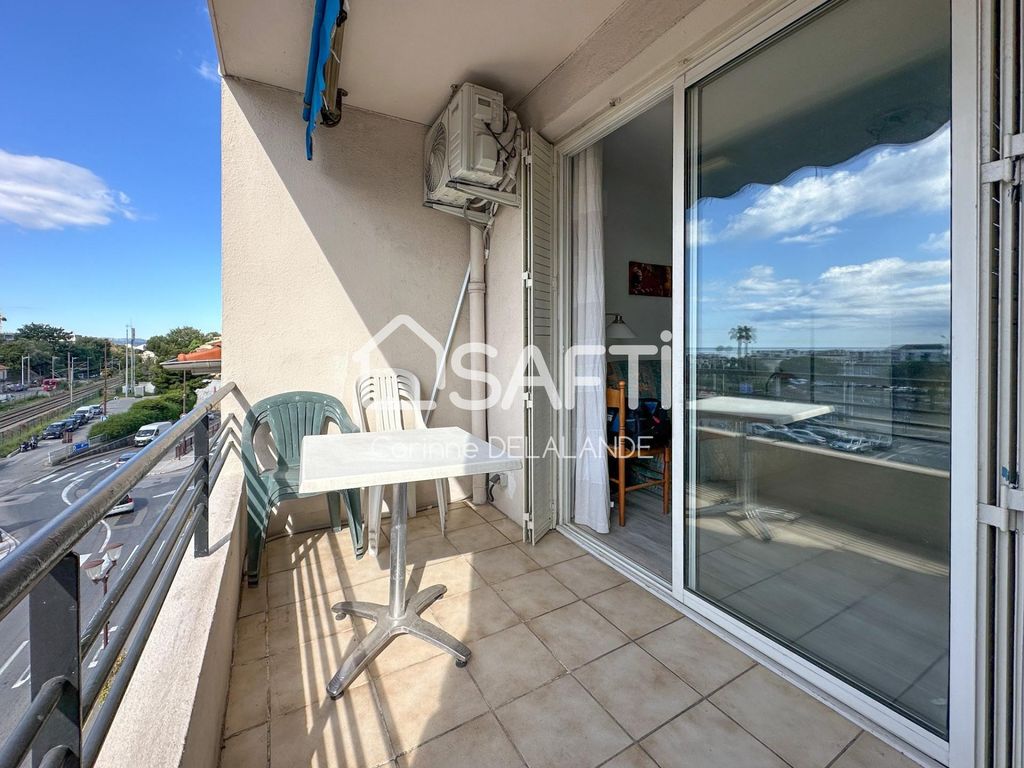 Achat appartement à vendre 2 pièces 31 m² - Saint-Laurent-du-Var