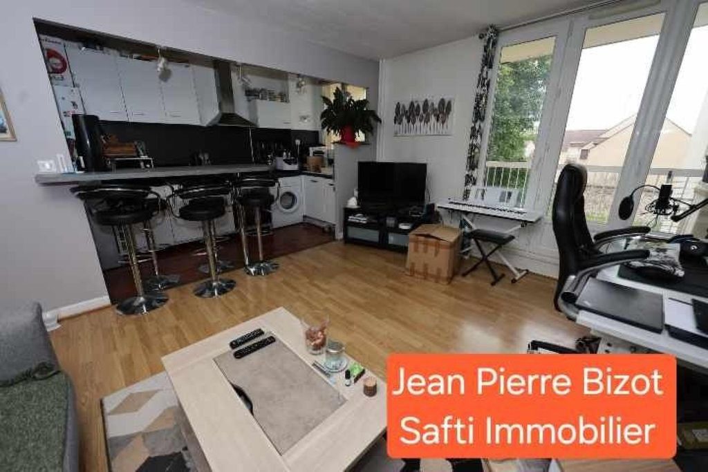 Achat appartement à vendre 2 pièces 46 m² - Chilly-Mazarin