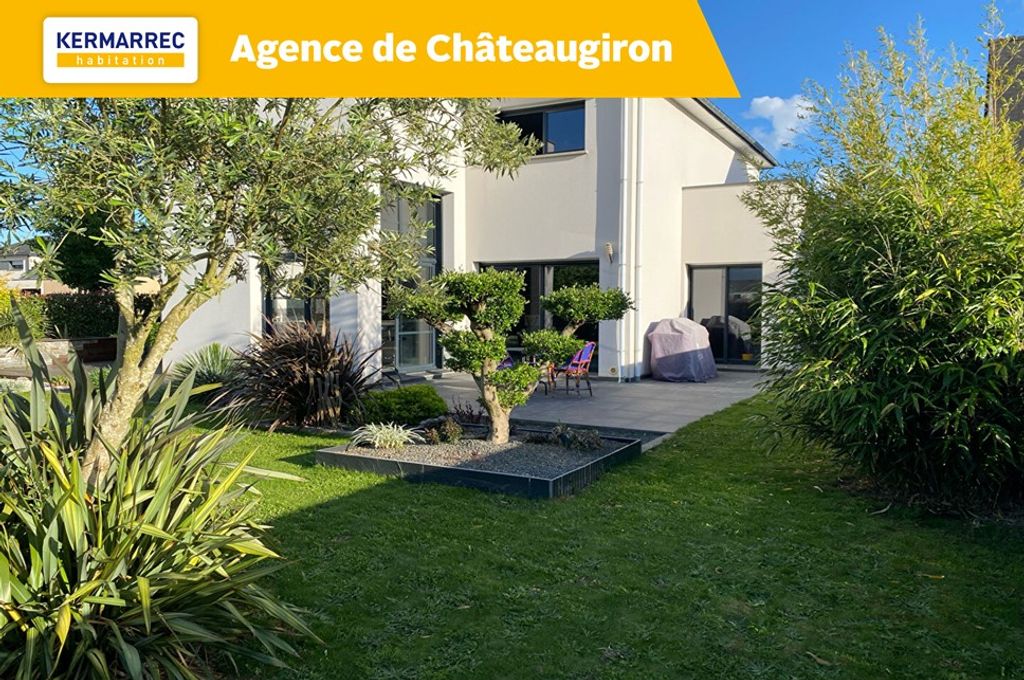 Achat maison à vendre 5 chambres 170 m² - Châteaugiron