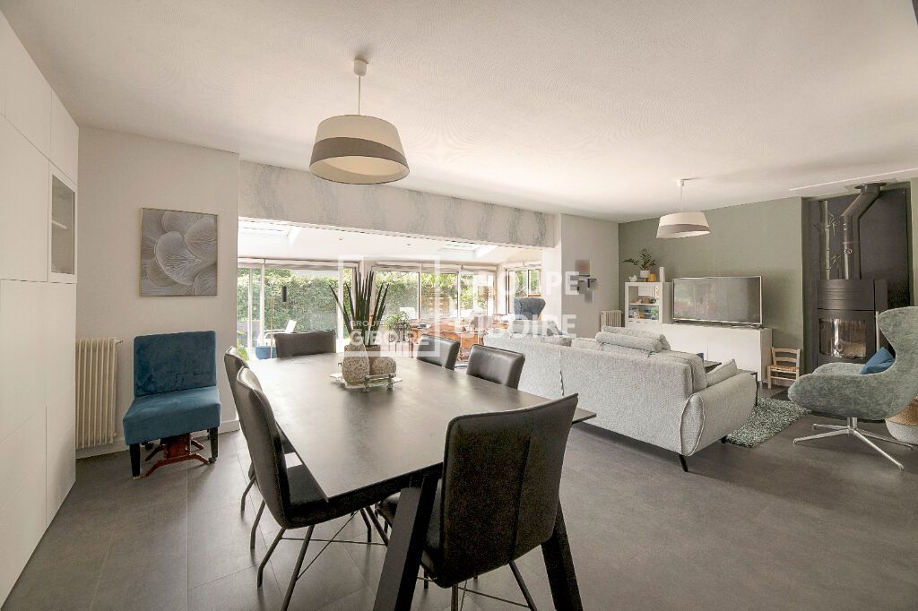 Achat maison à vendre 4 chambres 141 m² - Vern-sur-Seiche