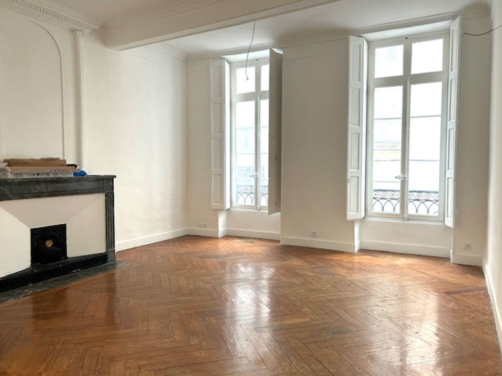 Achat appartement à vendre 4 pièces 82 m² - Nîmes