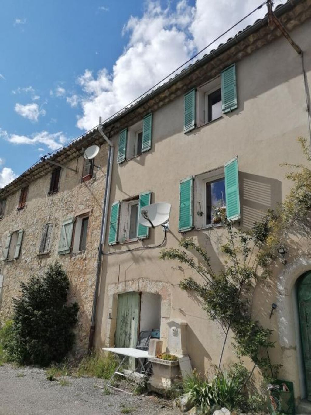 Achat maison à vendre 2 chambres 104 m² - Valderoure