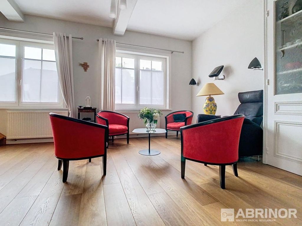 Achat maison à vendre 4 chambres 138 m² - Villeneuve-d'Ascq