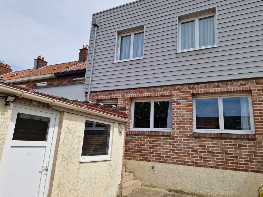 Achat maison à vendre 4 chambres 143 m² - Coudekerque-Branche