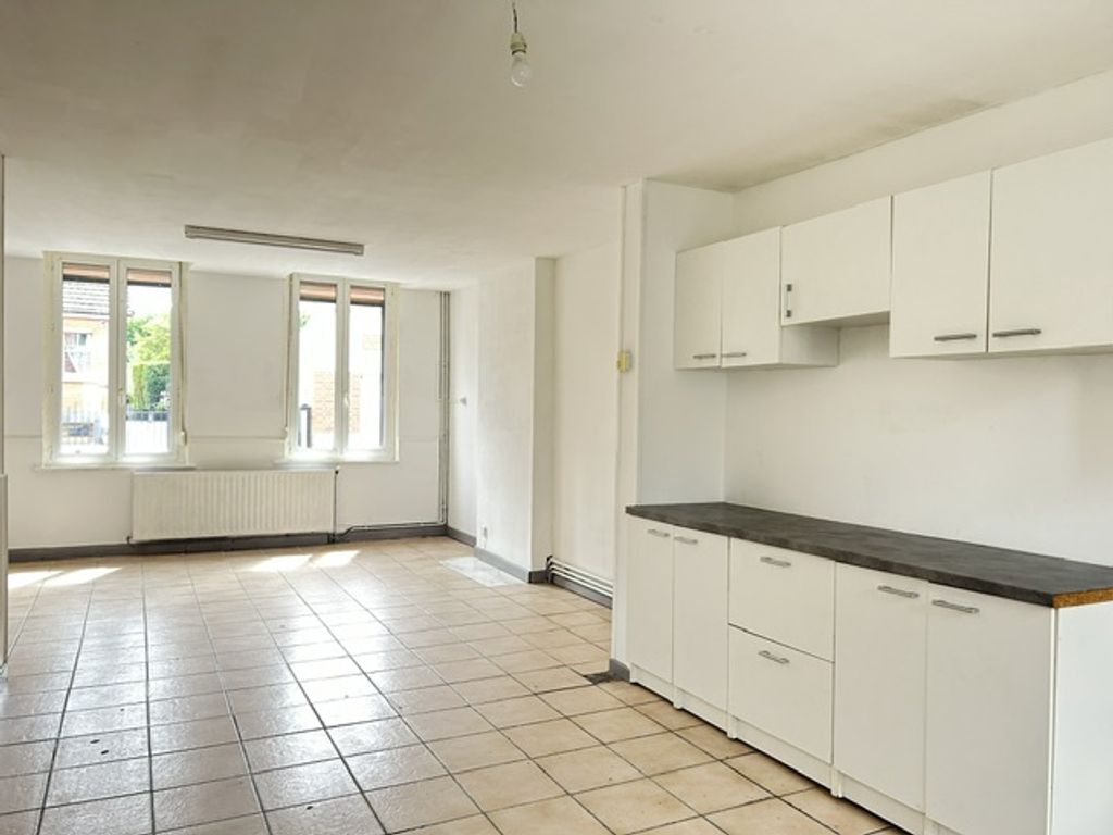 Achat maison à vendre 4 chambres 106 m² - Le Cateau-Cambrésis