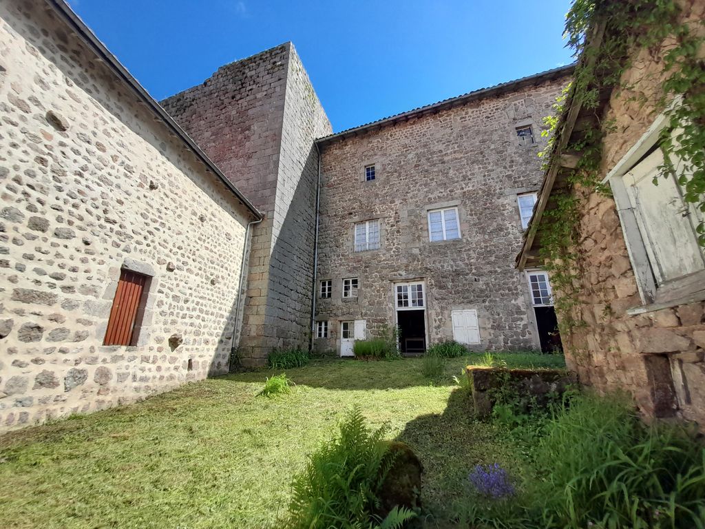 Achat maison à vendre 3 chambres 300 m² - Saint-Bonnet-le-Château