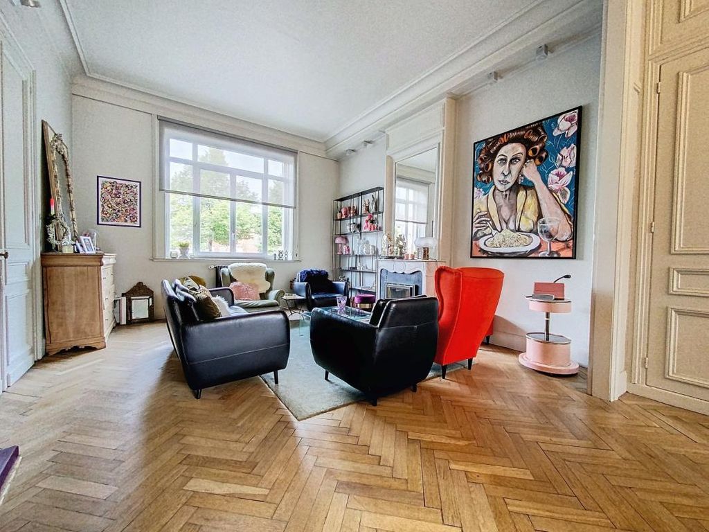 Achat maison à vendre 6 chambres 280 m² - Armentières
