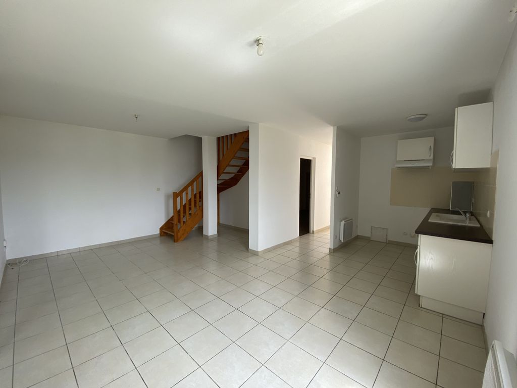 Achat maison à vendre 3 chambres 73 m² - Saint-Quentin-de-Baron