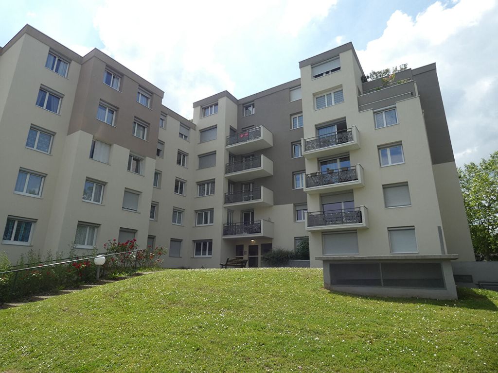 Achat appartement à vendre 4 pièces 83 m² - Crépy-en-Valois