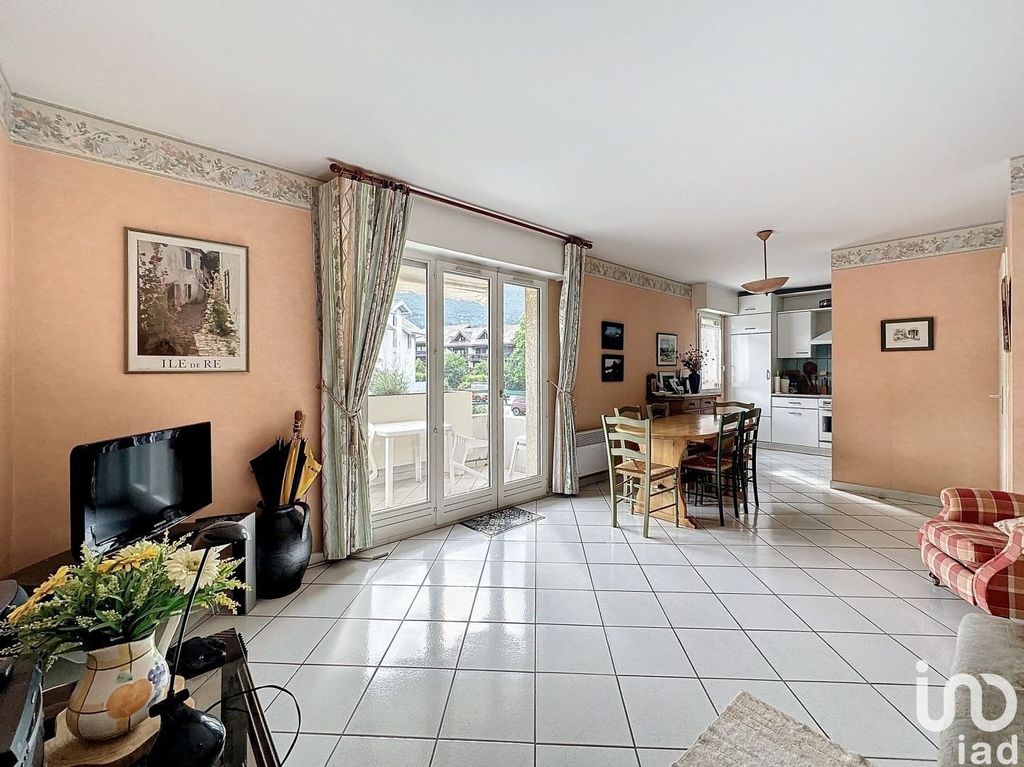 Achat appartement à vendre 2 pièces 53 m² - Saint-Jorioz