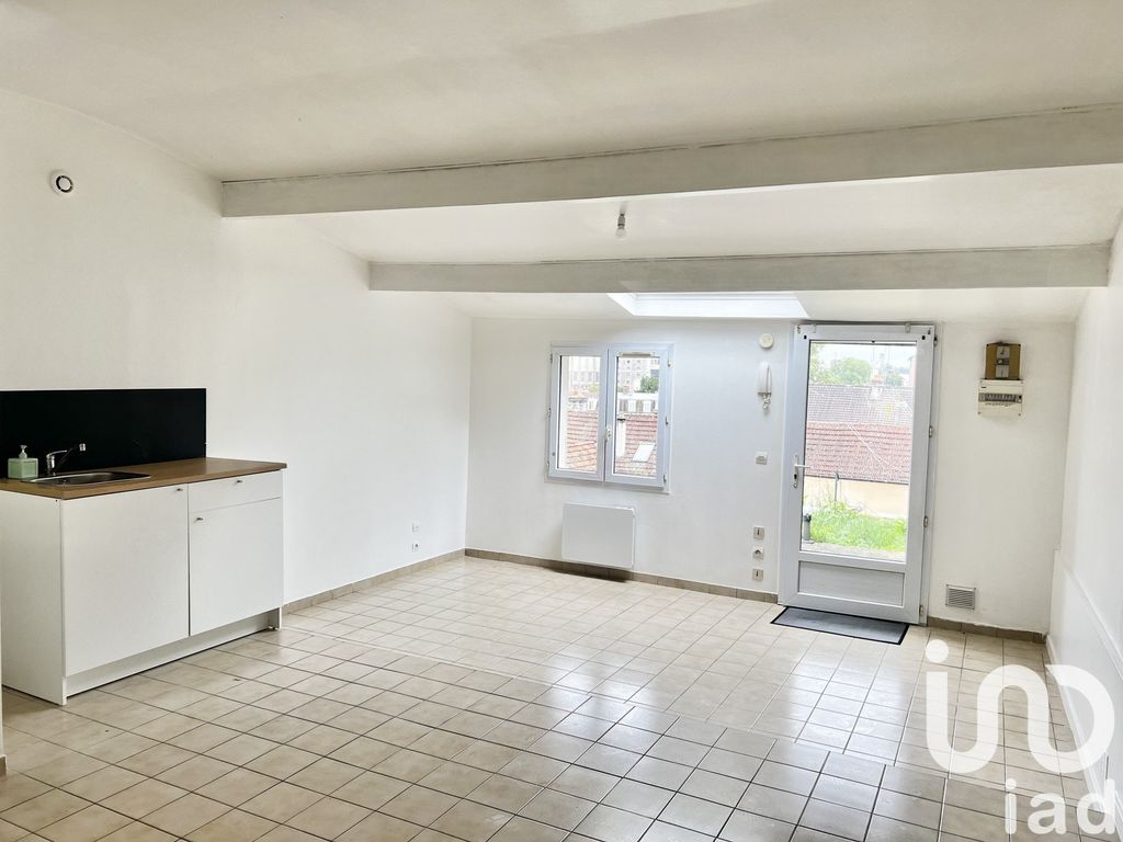 Achat studio à vendre 30 m² - Saint-Germain-lès-Corbeil