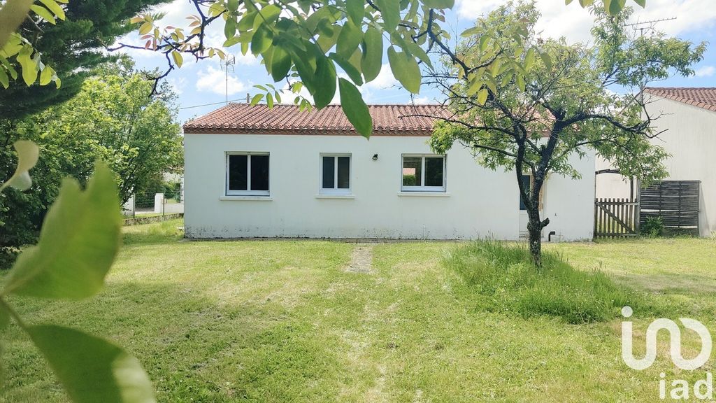 Achat maison à vendre 2 chambres 77 m² - Le Poiré-sur-Vie