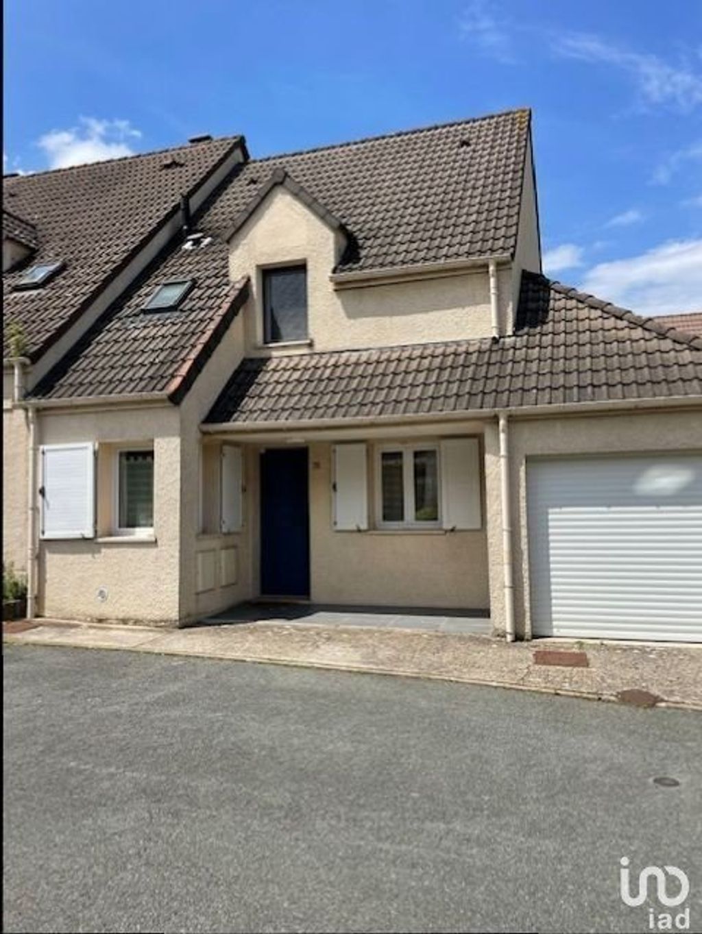 Achat maison à vendre 4 chambres 102 m² - Saint-Fargeau-Ponthierry