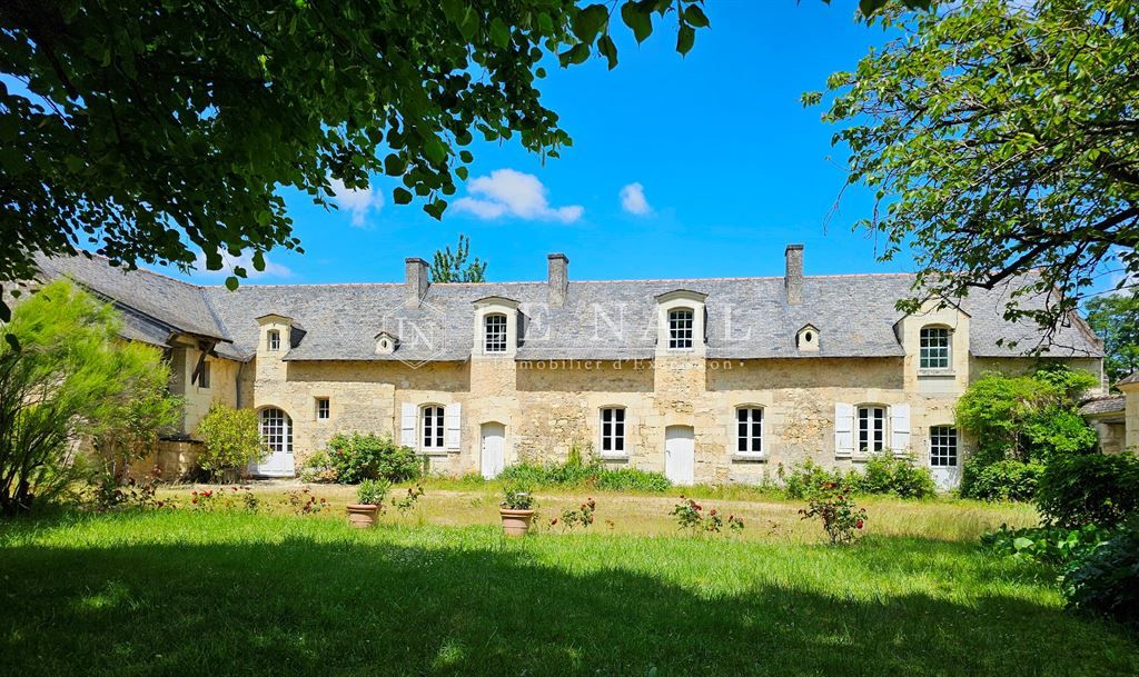 Achat maison à vendre 4 chambres 260 m² - Saumur