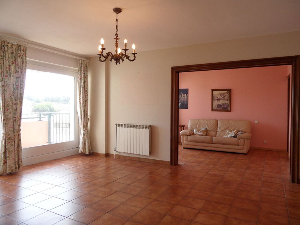 Achat appartement à vendre 4 pièces 94 m² - Saint-Jean-de-Luz