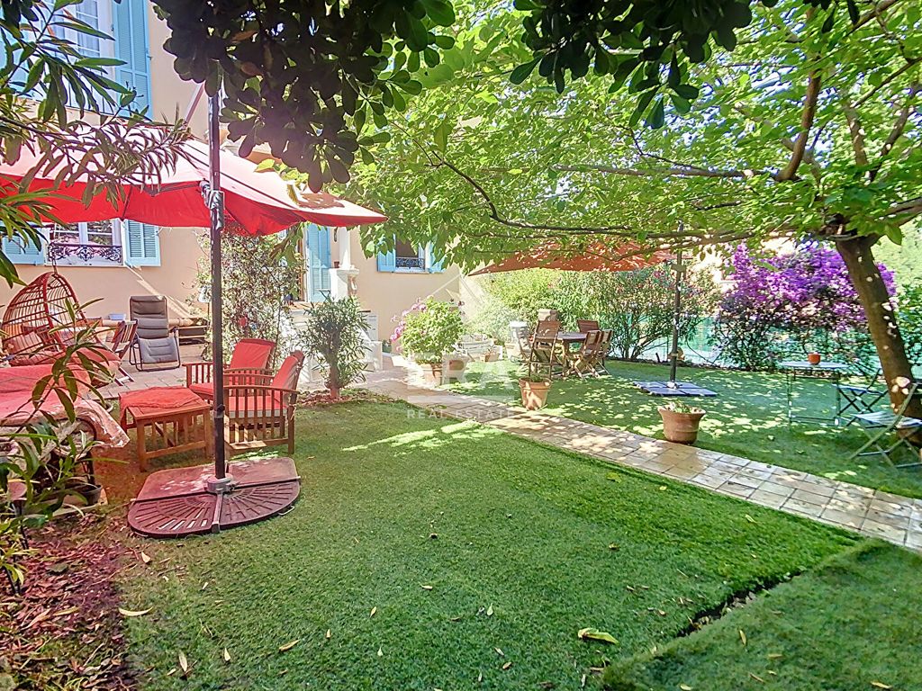 Achat maison à vendre 5 chambres 163 m² - Cannes