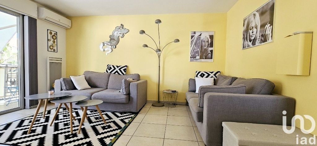 Achat appartement à vendre 2 pièces 49 m² - Sainte-Maxime