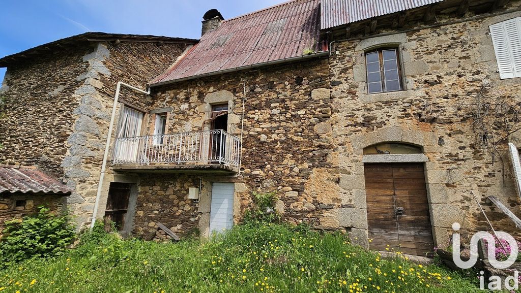 Achat maison à vendre 2 chambres 68 m² - Leynhac