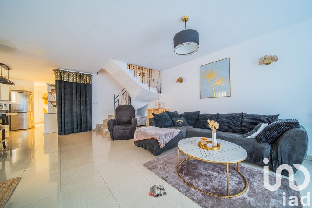 Achat maison à vendre 5 chambres 284 m² - La Maxe