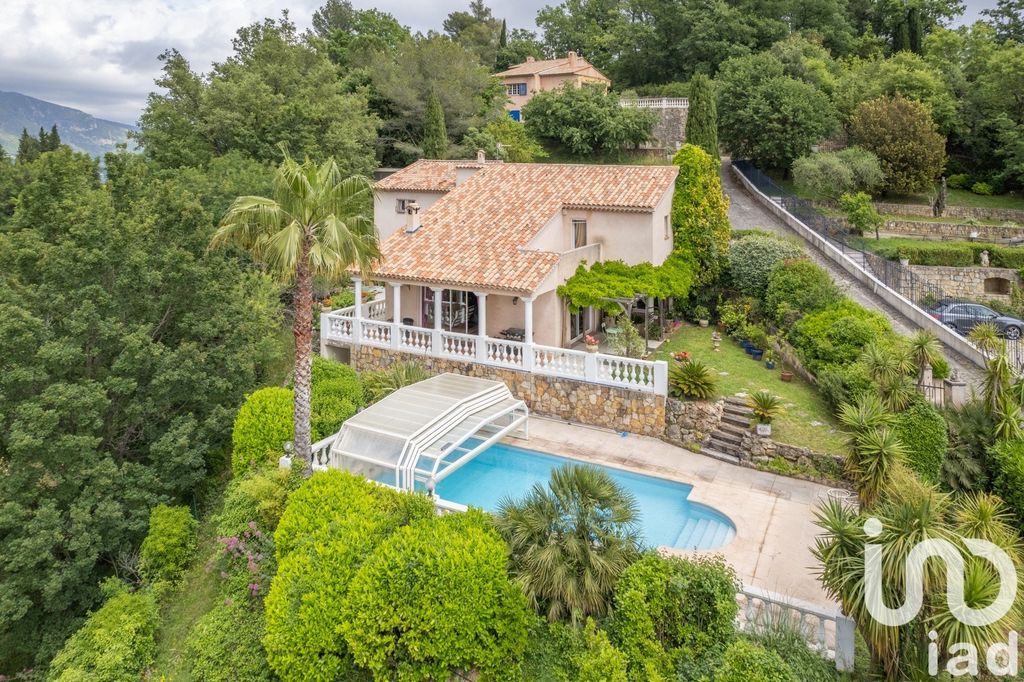 Achat maison à vendre 4 chambres 175 m² - Châteauneuf-Grasse