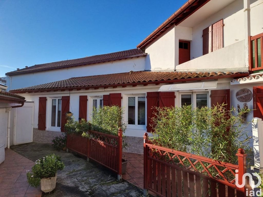 Achat appartement à vendre 3 pièces 56 m² - Hendaye