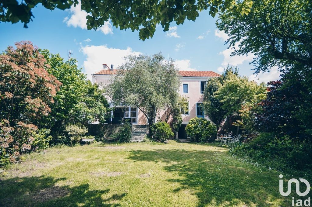 Achat maison à vendre 5 chambres 200 m² - La Montagne