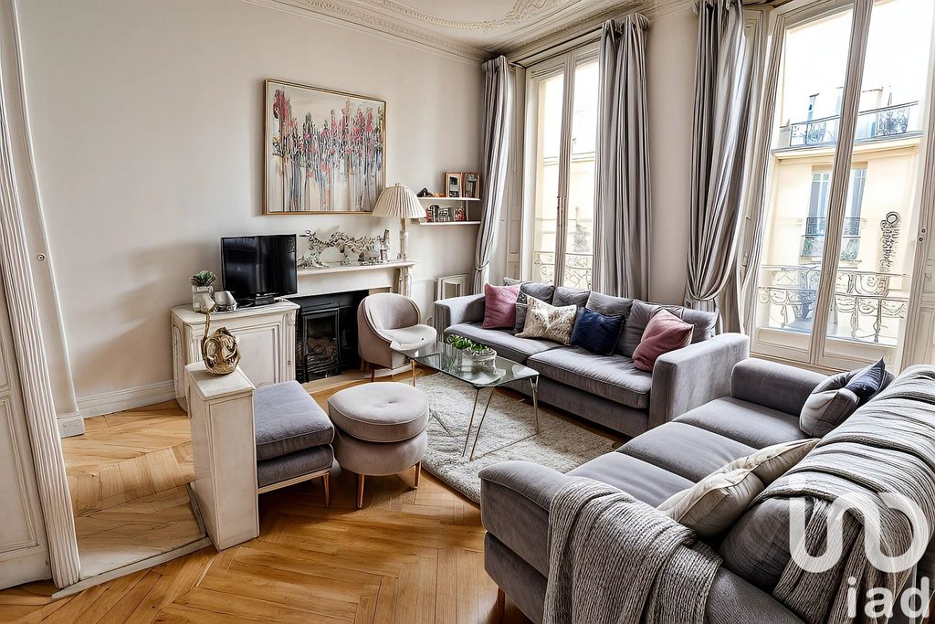 Achat duplex à vendre 5 pièces 86 m² - Paris 8ème arrondissement