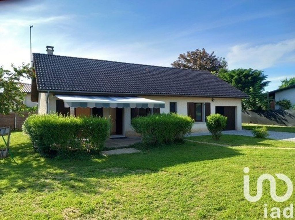 Achat maison à vendre 3 chambres 90 m² - La Chapelle-de-la-Tour