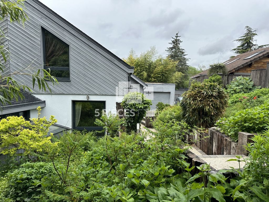 Achat maison à vendre 5 chambres 250 m² - Saint-Maur-des-Fossés