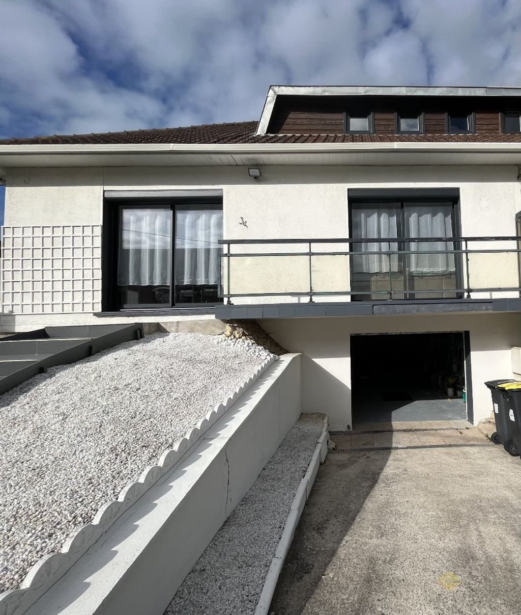 Achat maison à vendre 5 chambres 132 m² - Camiers