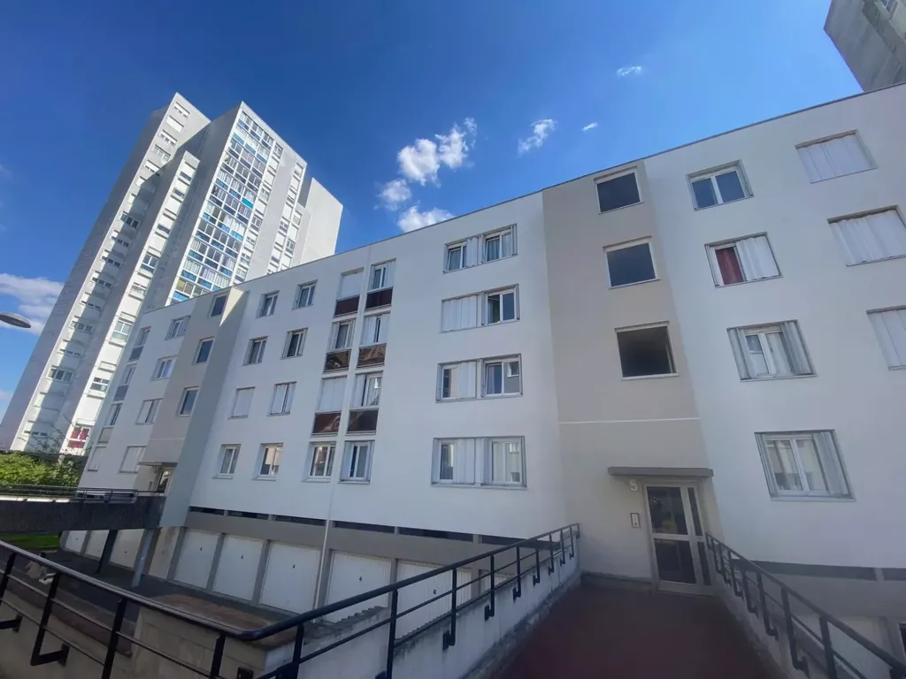 Achat appartement à vendre 4 pièces 84 m² - Créteil