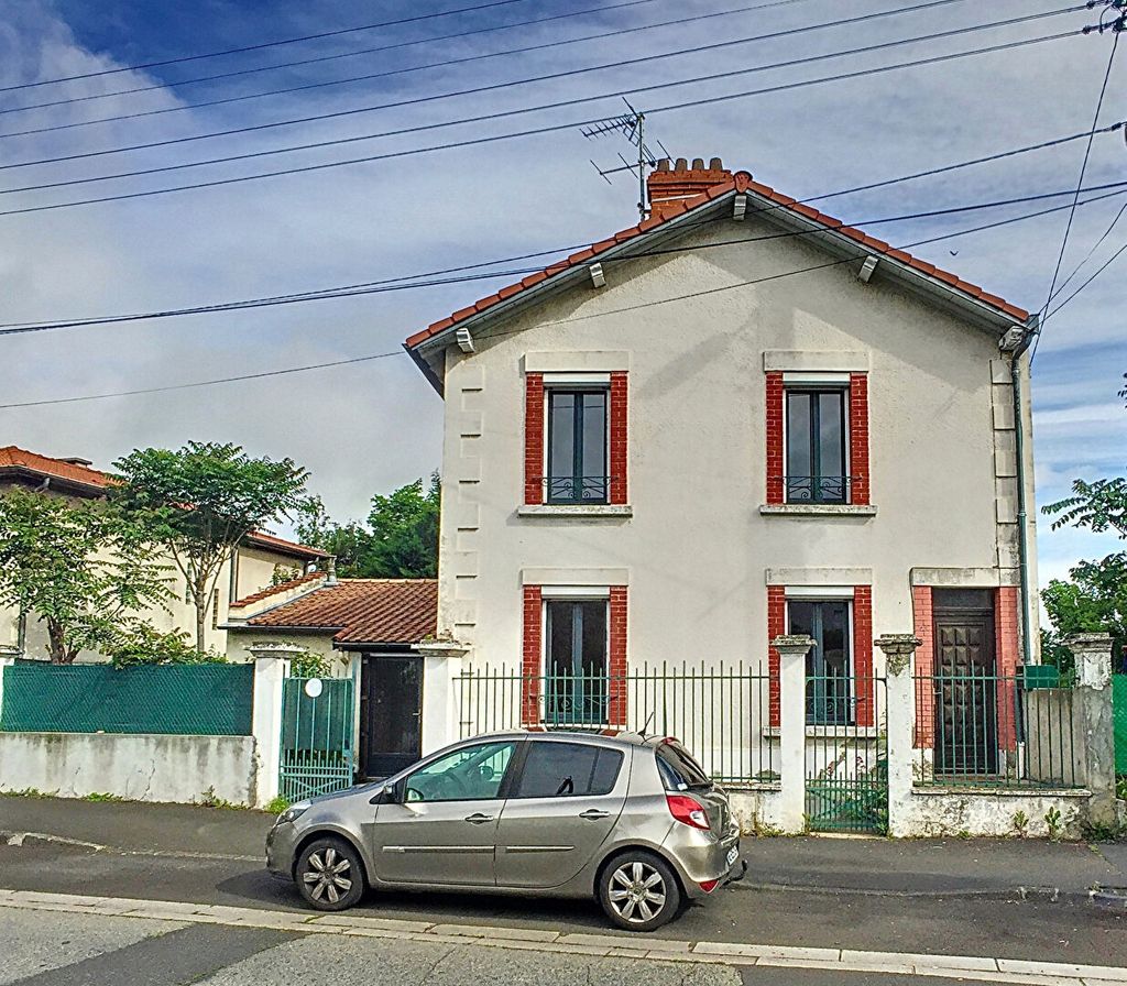 Achat maison à vendre 4 chambres 115 m² - Clermont-Ferrand