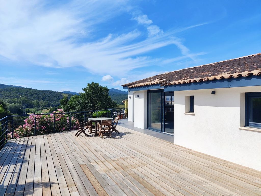 Achat maison à vendre 3 chambres 82 m² - Roquebrune-sur-Argens